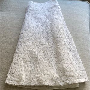 Gap women’s White eyelet skirt